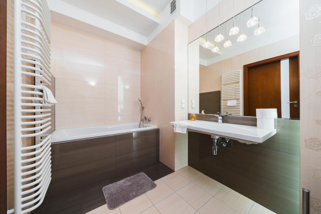Apartament W Centrum Krakowa Na Ulicy Dlugiej Екстериор снимка